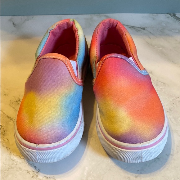 US & SPORTS Colorful Tye Dye Girls Slip-On Sneakers Size 8 - Picture 1 of 7